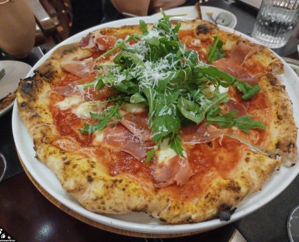 【台北】吃飯趣．PEPPINO 培皮諾小館．義式披薩，愛情沒有親親就像披薩沒有放起士！